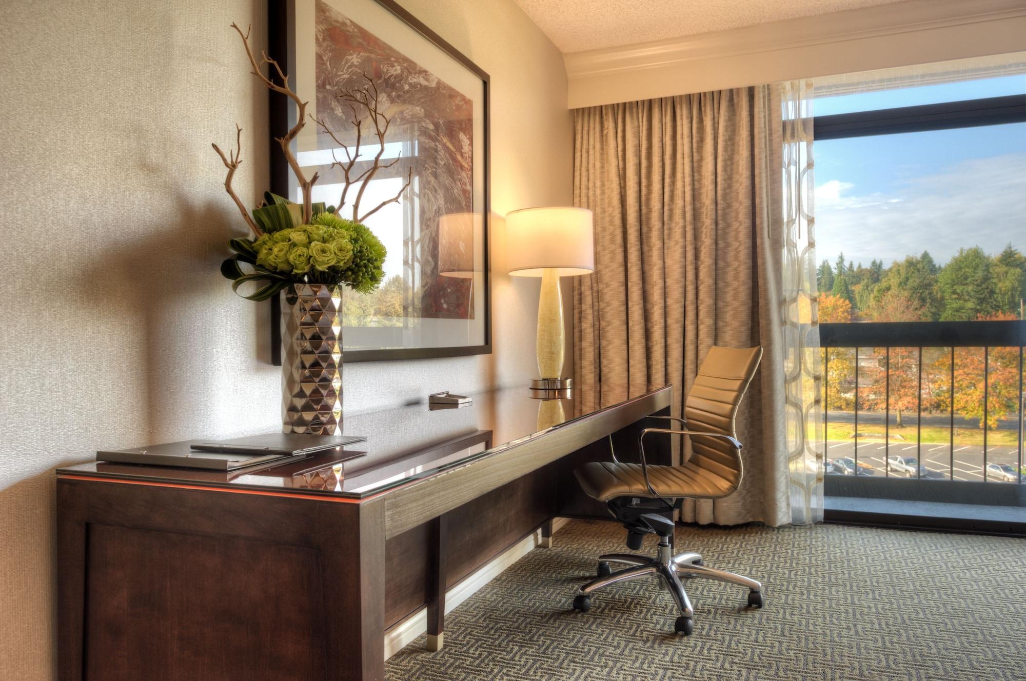 Hilton Bellevue Hotel Room photo